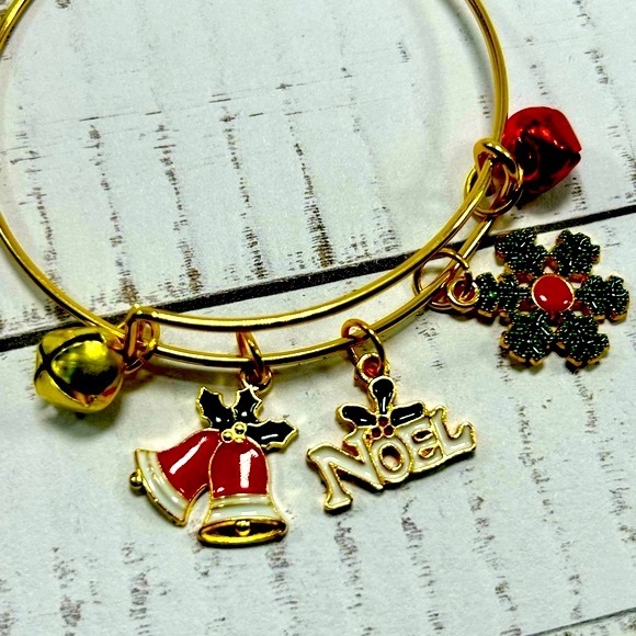 Handmade Christmas Bangle & Jingle Bell Charm Bracelet!